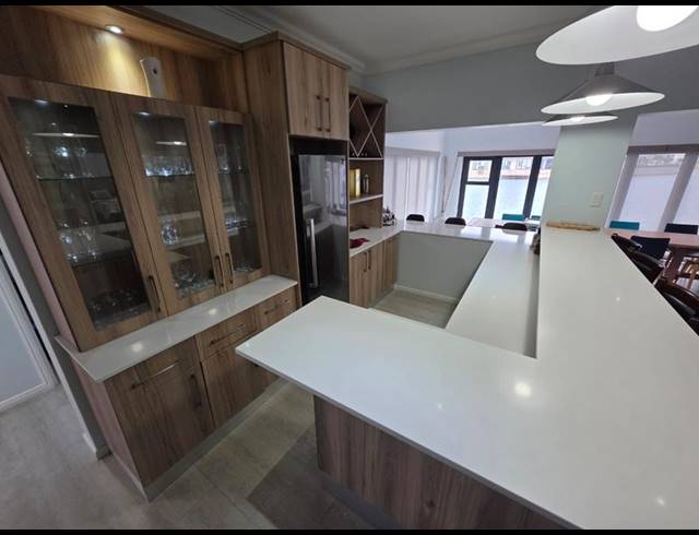 5 BEDROOM HOUSE FOR SALE IN MARINA MARTINIQUE